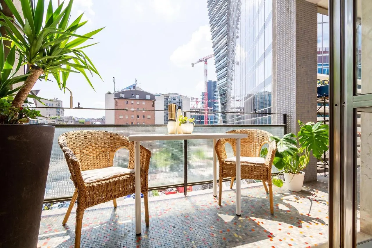 شقة Palazzo Lombardia - Central Station - Bighome ميلان