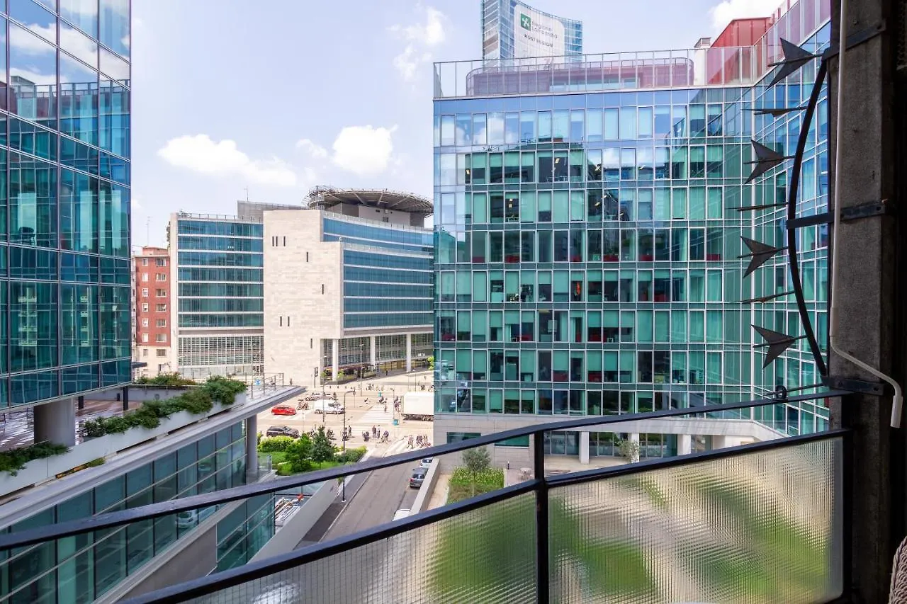 Palazzo Lombardia - Central Station - Bighome ميلان إيطاليا